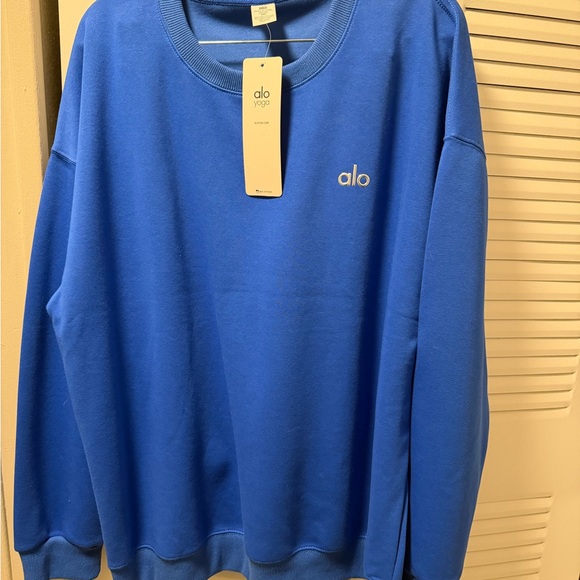 ALO Yoga Tops - ALO Yoga Crewneck Sweatshirt in Royal Blue